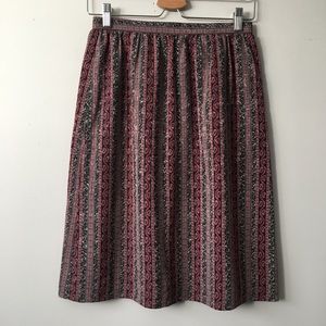 ✨3 for $25✨ pretty vintage skirt